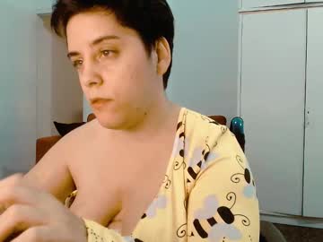 See Almondonwheels online Now @ freecams.uk