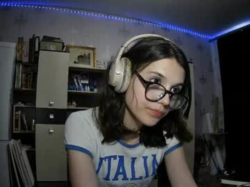 See Alodieherlan online Now @ freecams.uk