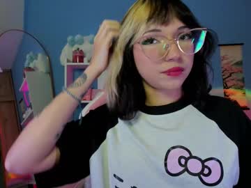 See Artic_love online Now @ freecams.uk