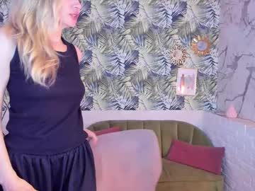 See Asia_rain_ online Now @ freecams.uk