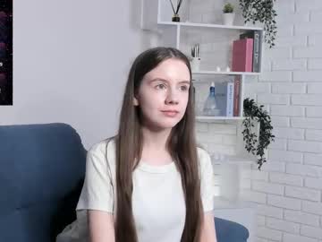 See Cwendenmon online Now @ freecams.uk