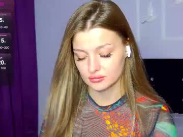 See Darlacutie online Now @ freecams.uk