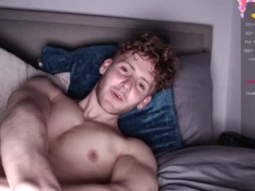See Dominantalex182 online Now @ freecams.uk
