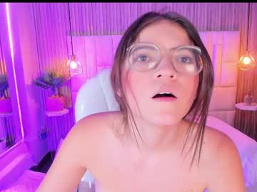 See Dulcevela online Now @ freecams.uk