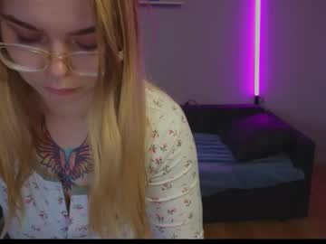 See Halkroomra online Now @ freecams.uk