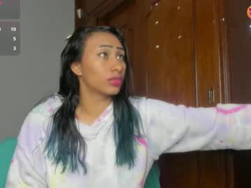 See Katia606424 online Now @ freecams.uk