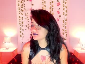 See Kyliemaxwell online Now @ freecams.uk