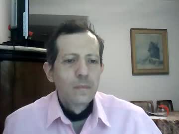 See Lucianoaxel online Now @ freecams.uk