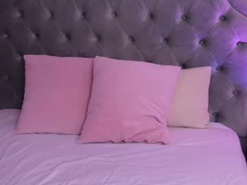 See Lucyaddison online Now @ freecams.uk