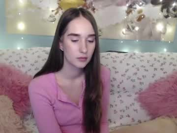 See Margarettii online Now @ freecams.uk