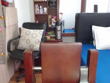 See Miia_big1boobs online Now @ freecams.uk