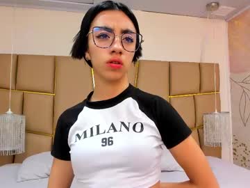 See Miiacherry online Now @ freecams.uk