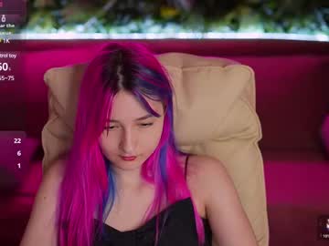 See Mikkyaoki online Now @ freecams.uk