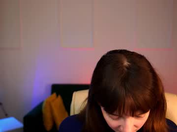 See Mollyjiggles online Now @ freecams.uk