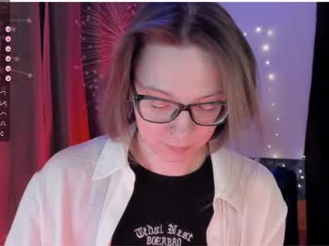 See Moon__girl online Now @ freecams.uk