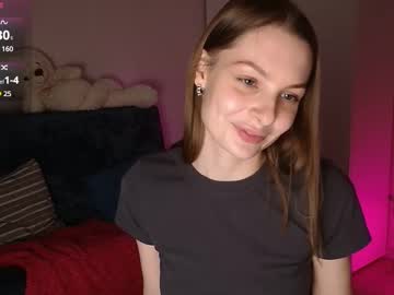 See Oliviapage online Now @ freecams.uk
