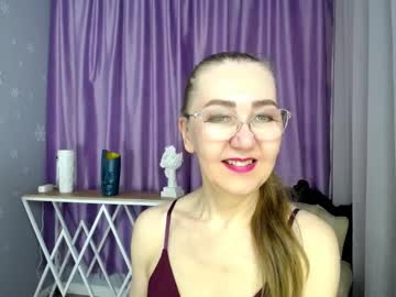 See Queen_a_n_i online Now @ freecams.uk