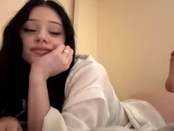 See Randiburt online Now @ freecams.uk