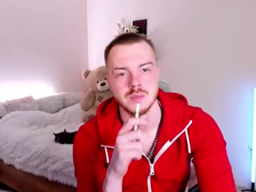See Toohornyserj online Now @ freecams.uk