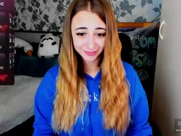 See Weakness4u online Now @ freecams.uk